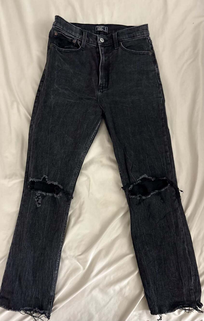 Abercrombie & Fitch Ultra High Rise Mom Jeans in Black with Distressed Knees and